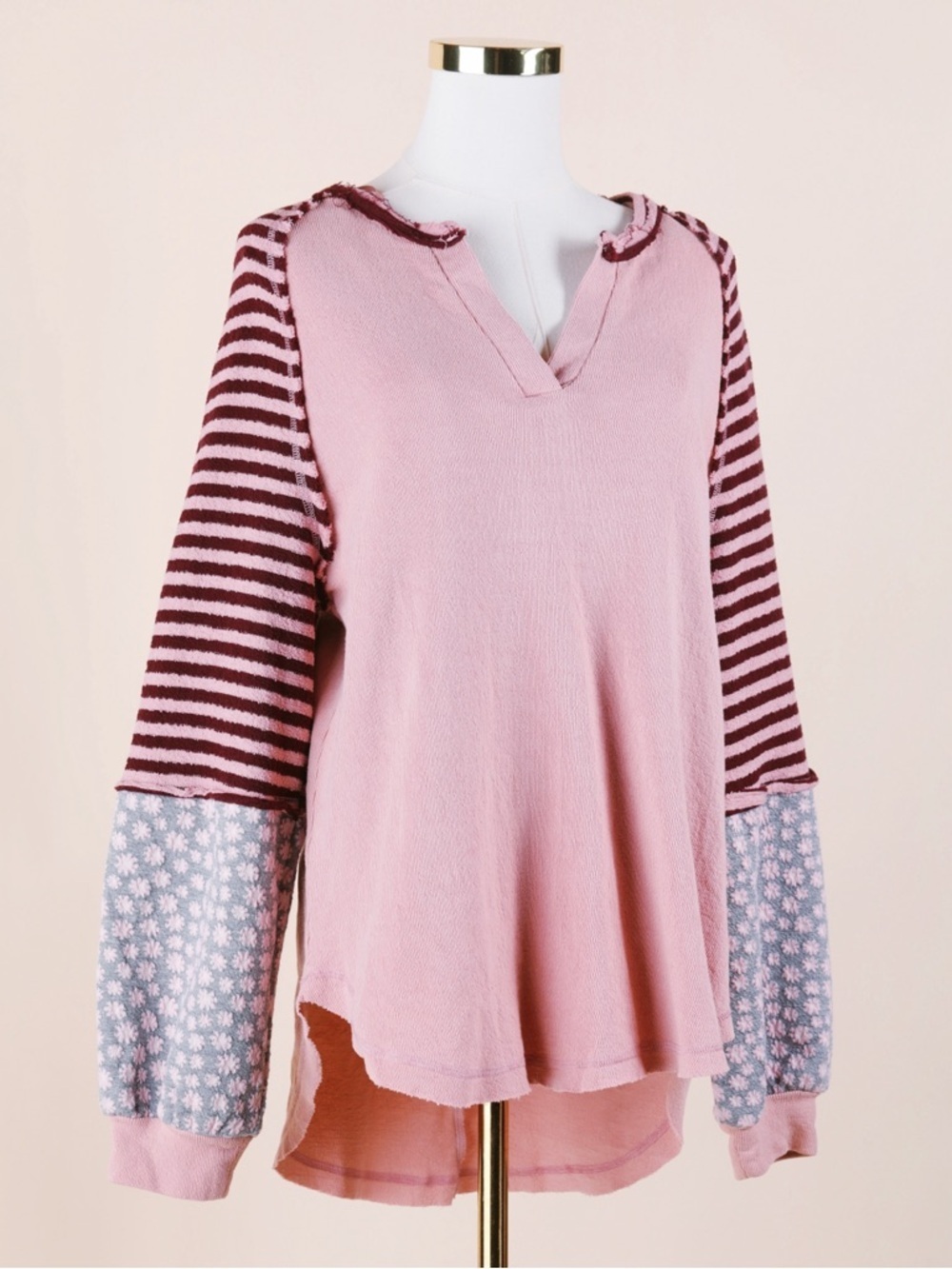 Sz M New’m 100% Cotton Mauve Oversized Floral Stripe Split Neck Knit Top NWOT